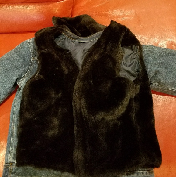 Blue jean jacket with black faux fur vest - Picture 2 of 7